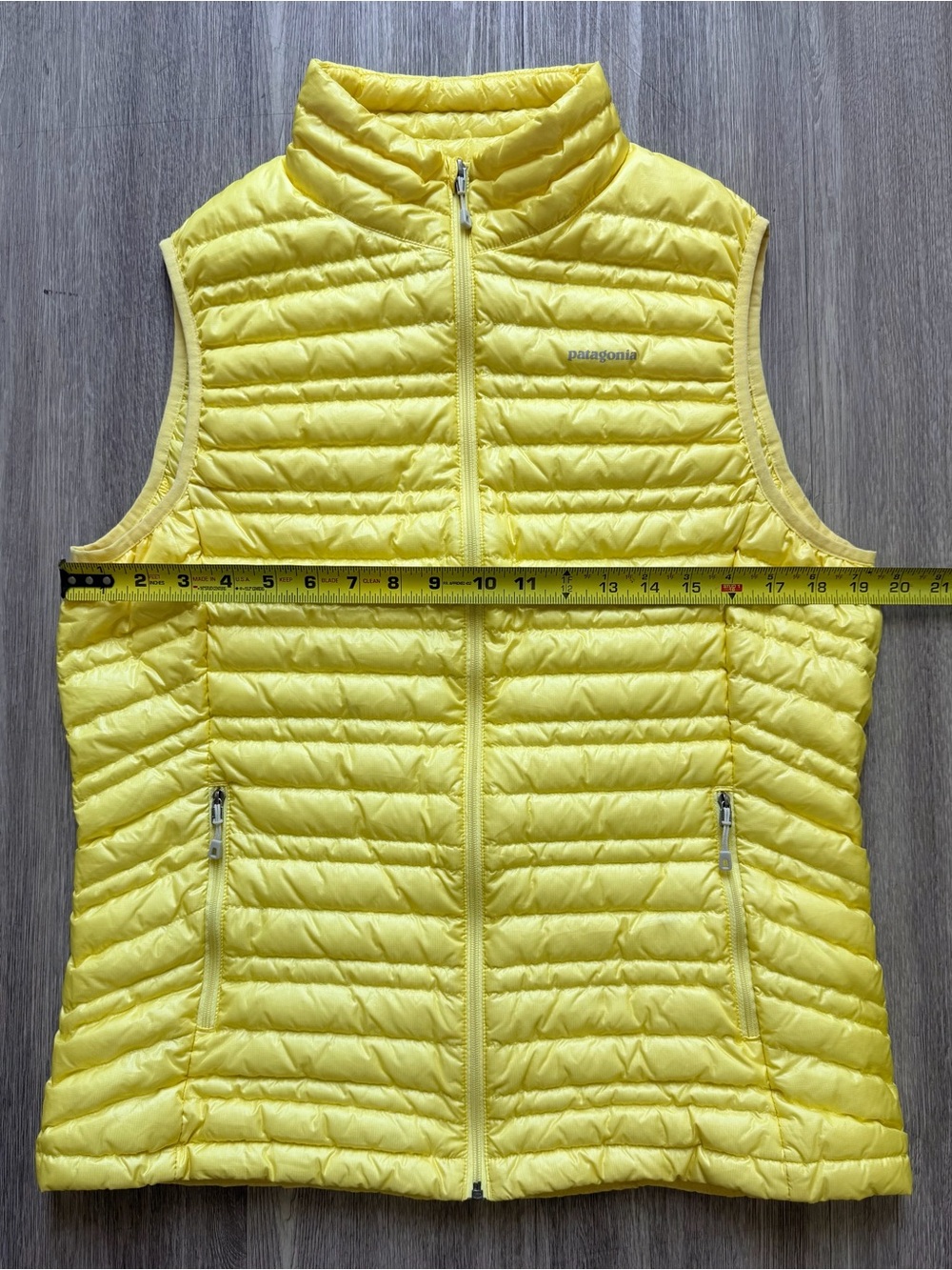 Patagonia Ultralight Down Vest Womens Large Yellow Puffer Jacket Vest Rare Color - Picture 4 of 7